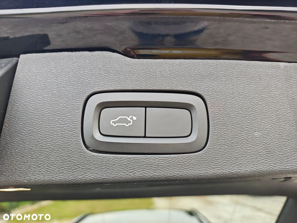 Volvo V60 T4 Geartronic R-Design - 16