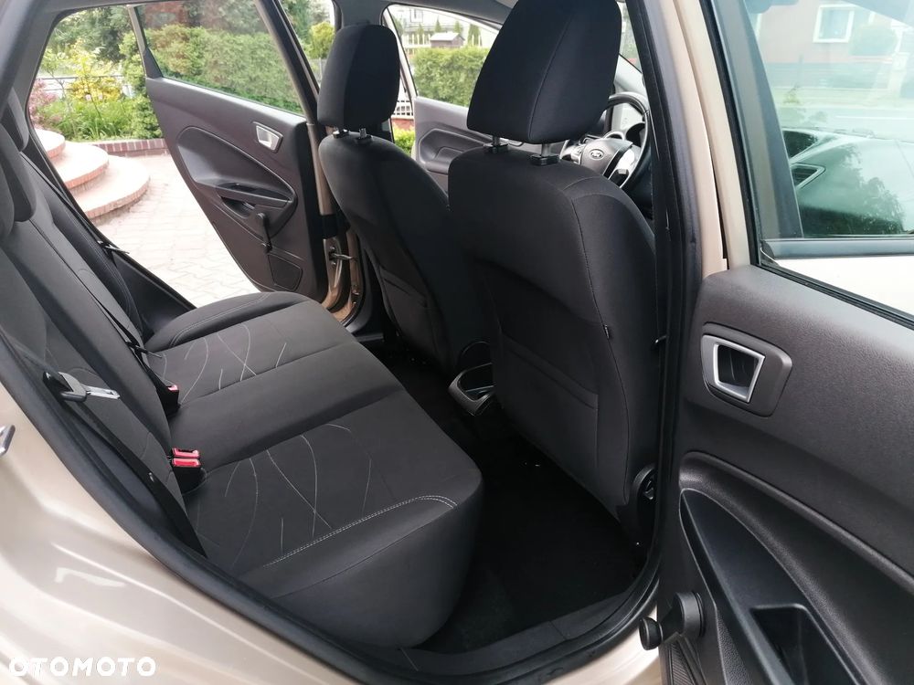 Ford Fiesta - 14