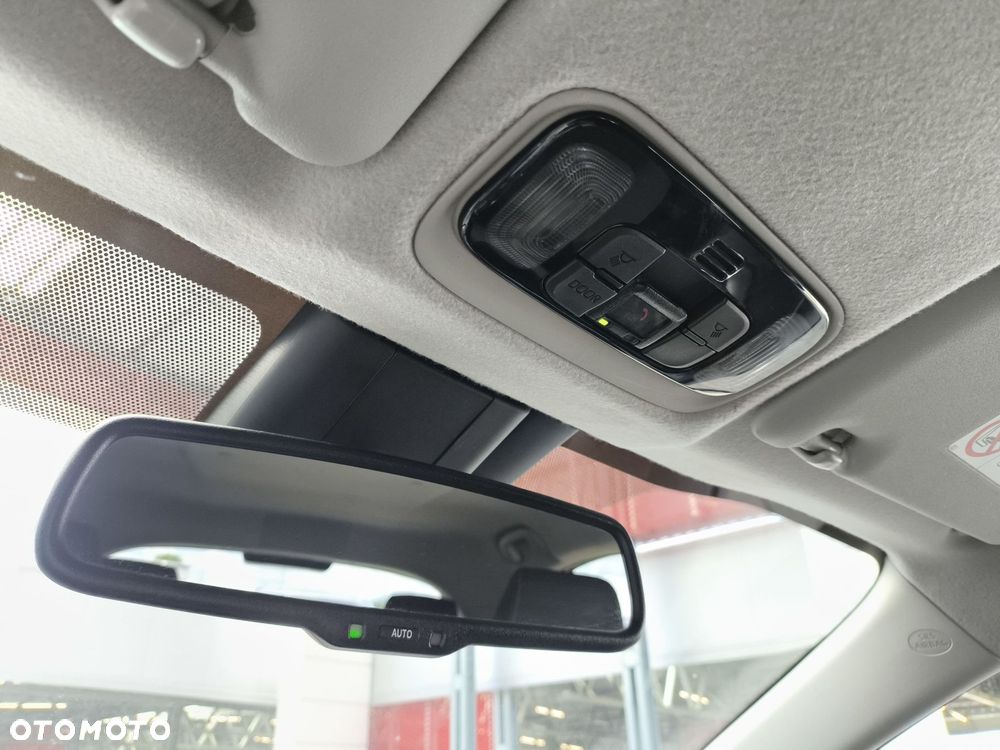 Toyota Yaris Hybrid 1.5 Comfort - 23