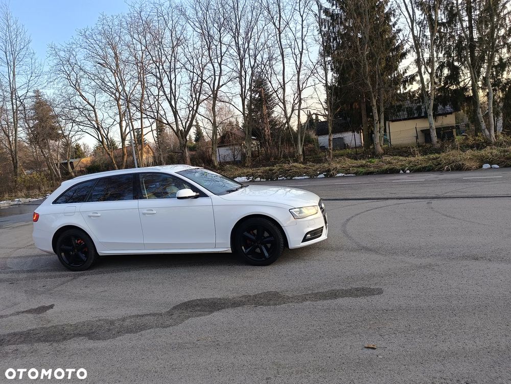 Audi A4 Avant 2.0 TDI - 8