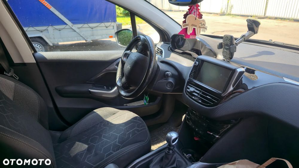 Peugeot 2008 1.2 Pure Tech GPF Active S&S - 4