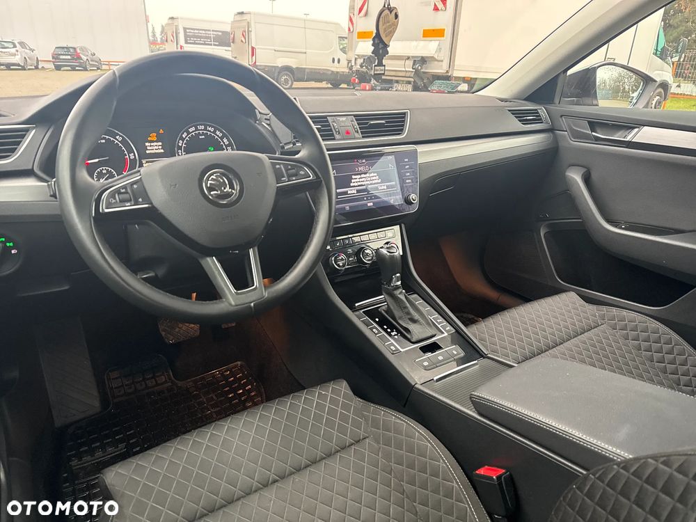 Skoda Superb 2.0 TDI SCR Style DSG - 14