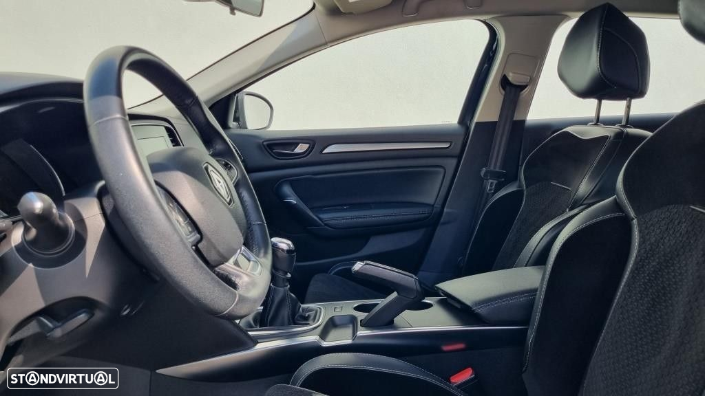 Renault Mégane Sport Tourer 1.5 dCi Intens - 9