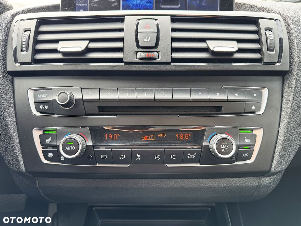 BMW Seria 1 116i Sport Line - 26