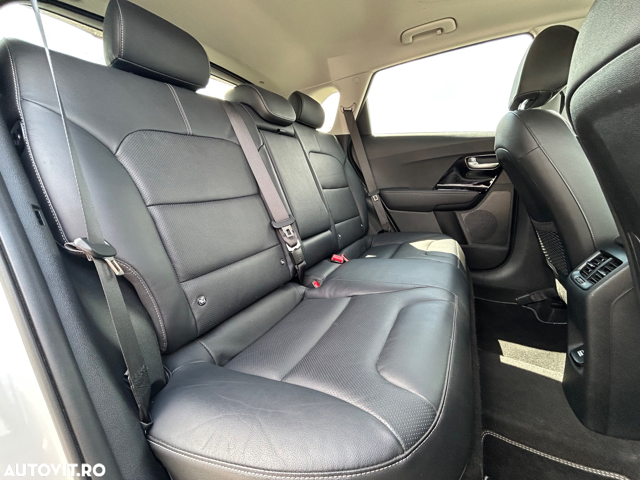 Kia Niro 1.6 GDI 6DCT PHEV Comfort - 24