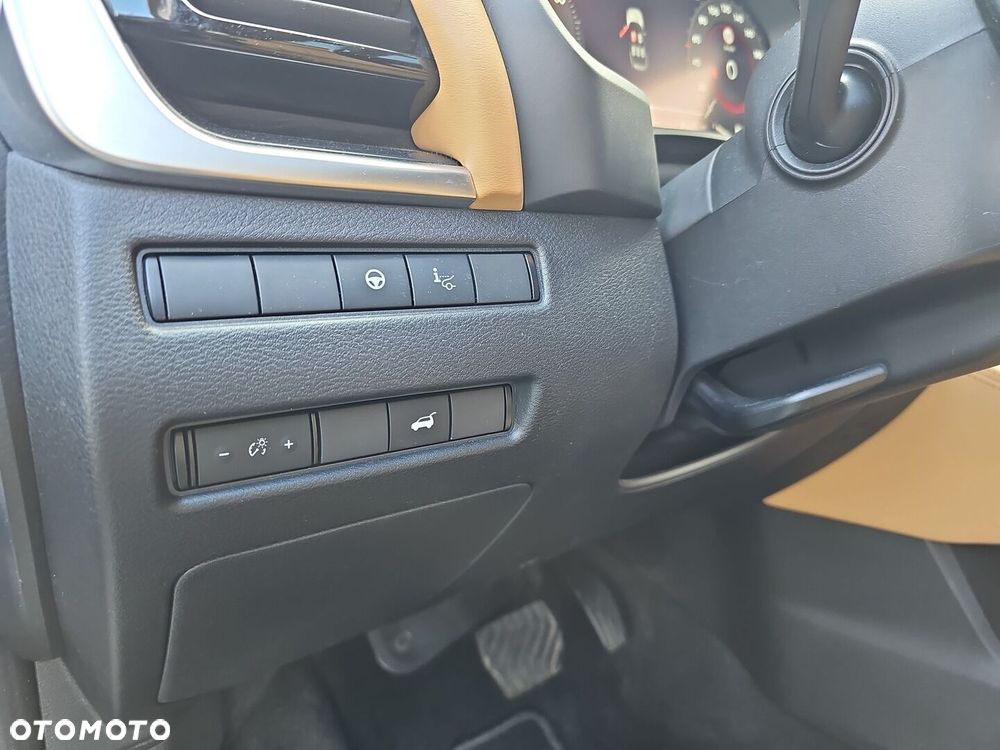 Nissan X-Trail 2025