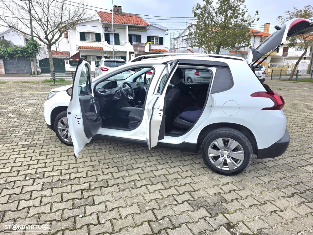 Peugeot 2008 1.2 PureTech Style - 29