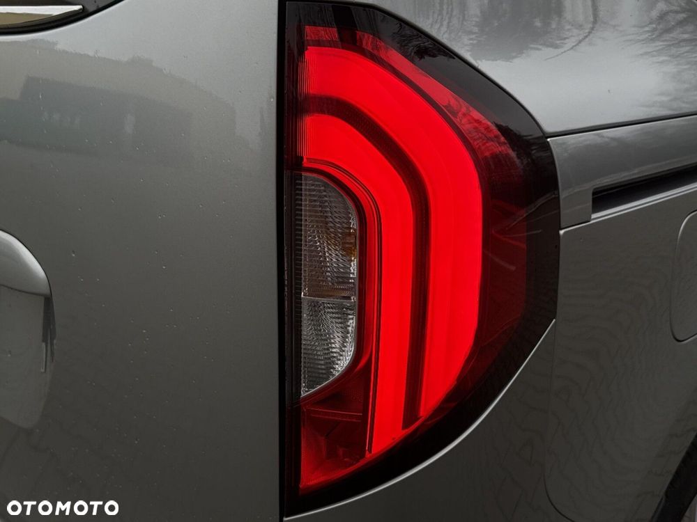 Mercedes-Benz Klasa T 180 d Progressive - 13