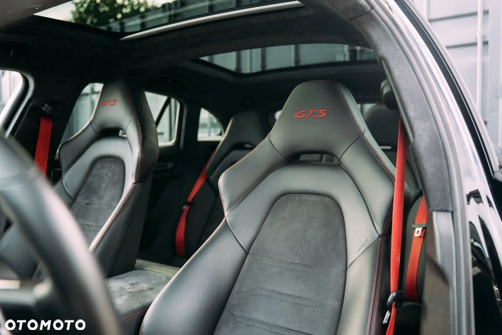 Porsche Panamera - 18