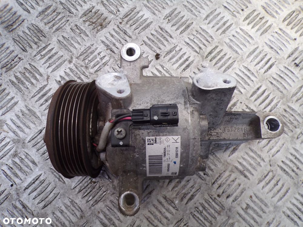 KOMPRESOR POMPA KLIMATYZACJI DACIA DUSTER II 1.5 BLUE DCI 926001571R - 2