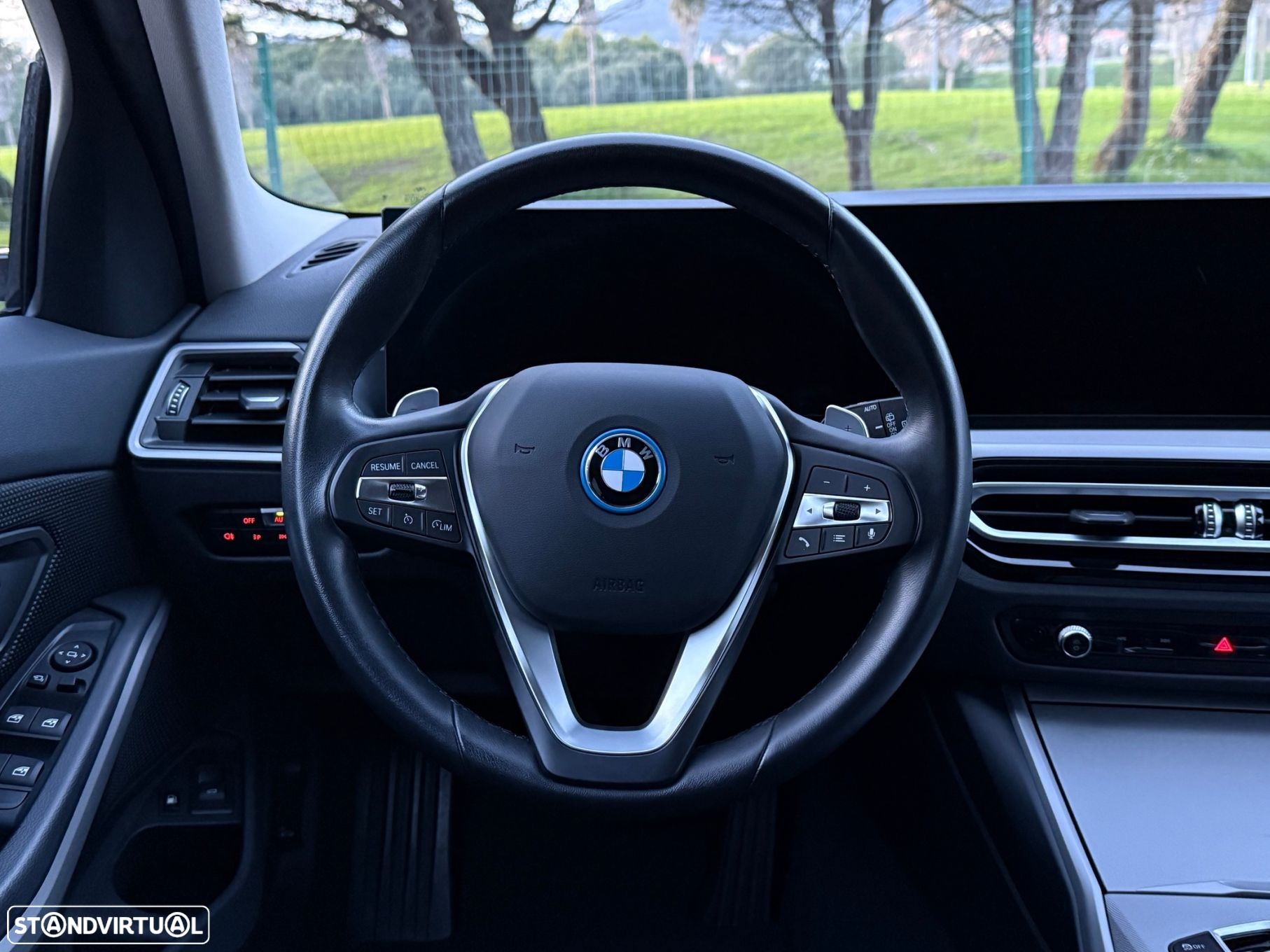 BMW 320 e Touring Corporate Edition Auto - 38