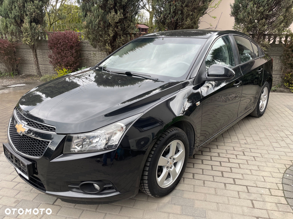 Chevrolet Cruze 1.6 LS