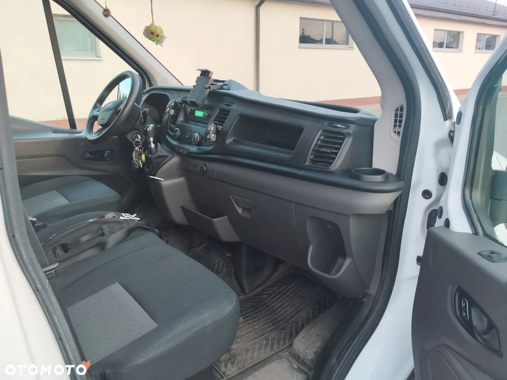 Ford TRANSIT - 11