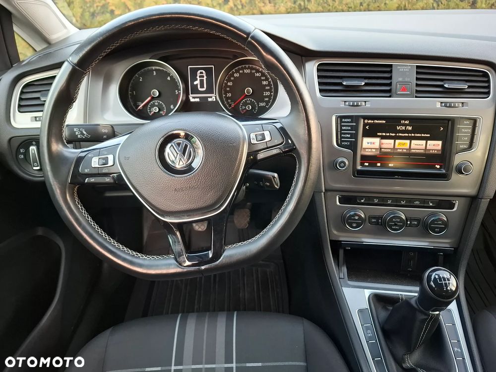Volkswagen Golf 1.6 TDI BlueMotion Technology Lounge - 12