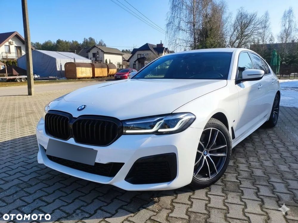 BMW Seria 5 520d xDrive - 1