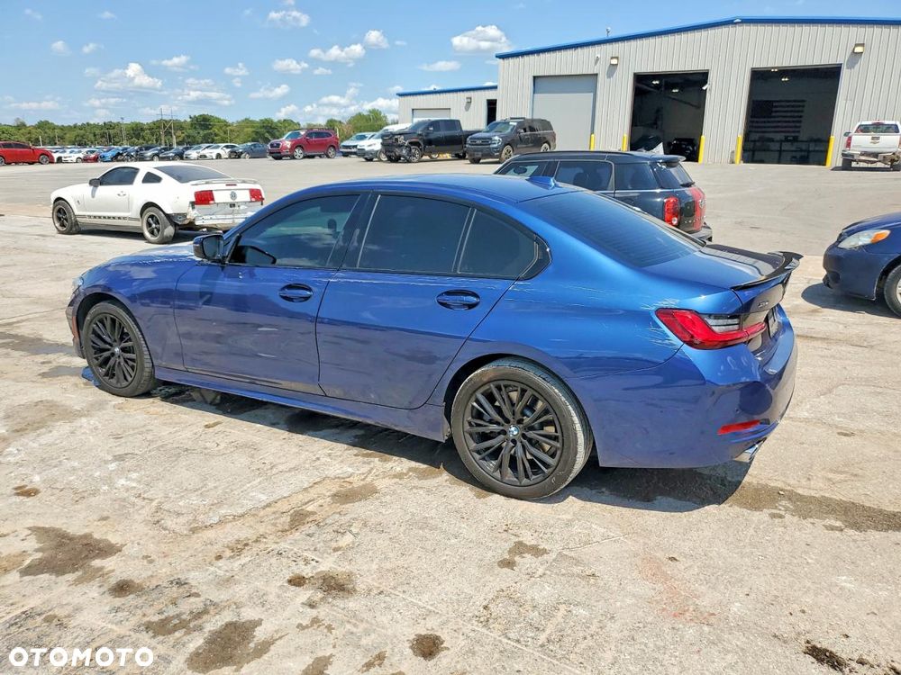 BMW Seria 3 330i xDrive Advantage sport - 4