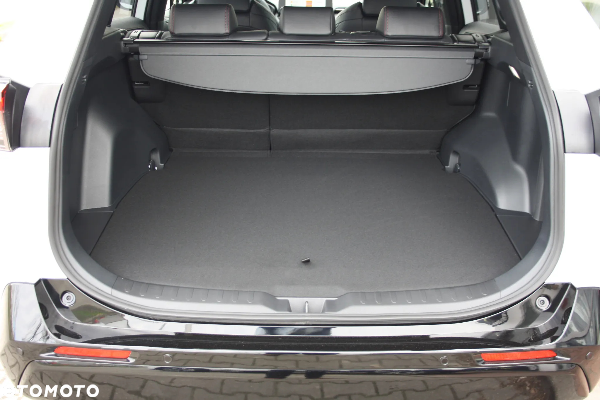 Suzuki Across 2.5 Plug-in Hybrid Elegance 4WD CVT - 30