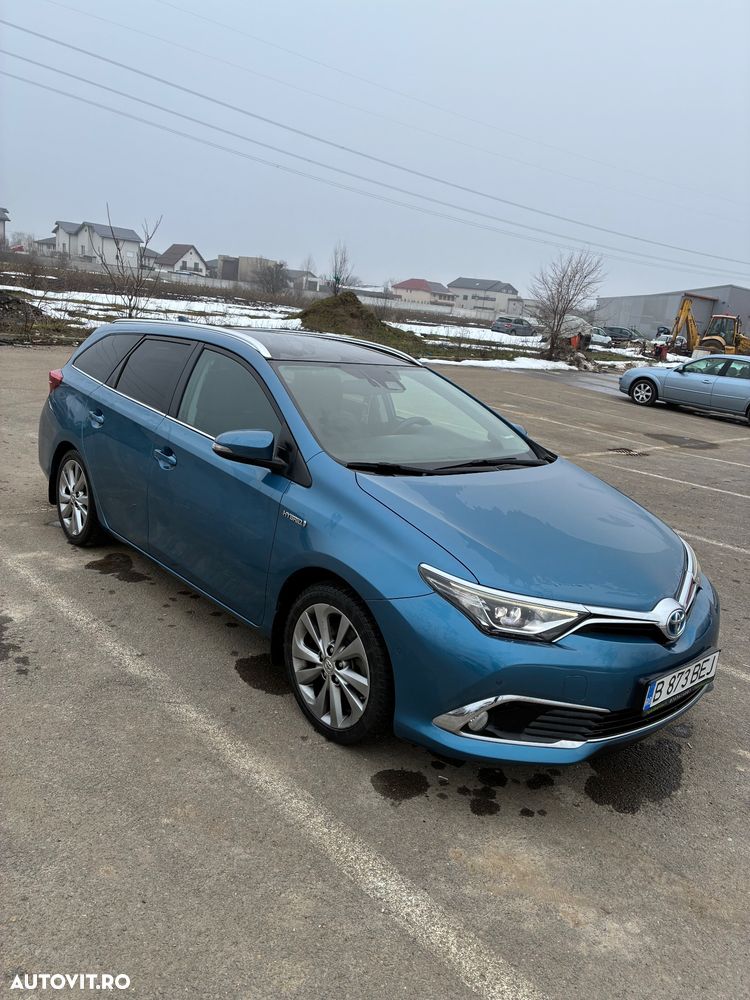 Toyota Auris 1.8 L VVT-i Sol + - 3