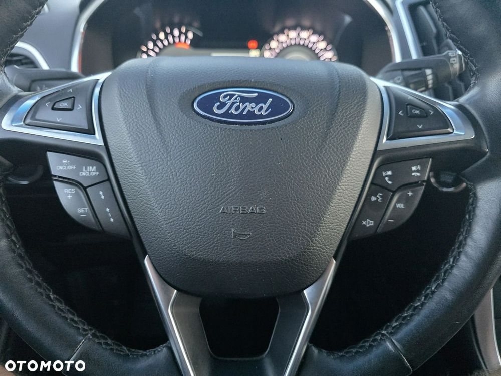 Ford Edge - 22