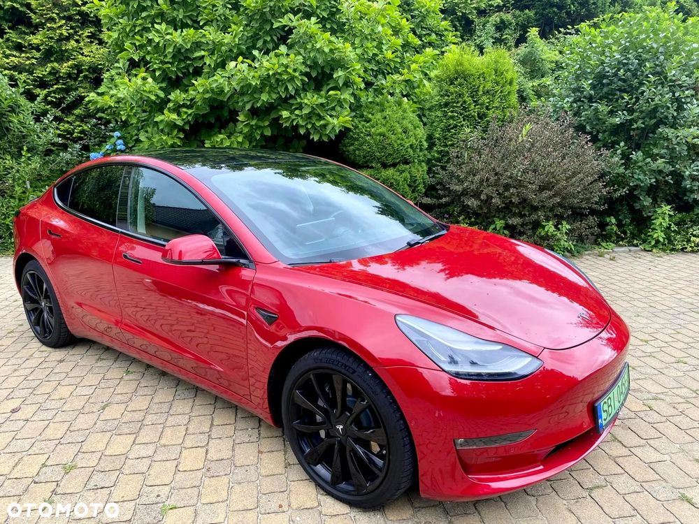 Tesla Model 3 - 5