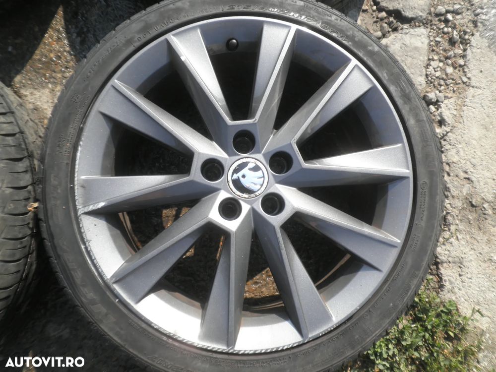 Jante 17" + anvelope Skoda Rapid , Fabia , Octavia 3, 5JJ601025 7J ET46 215/40/17 - 2