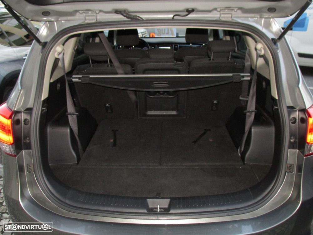 Kia Carens 1.7 CRDi ISG TX - 26