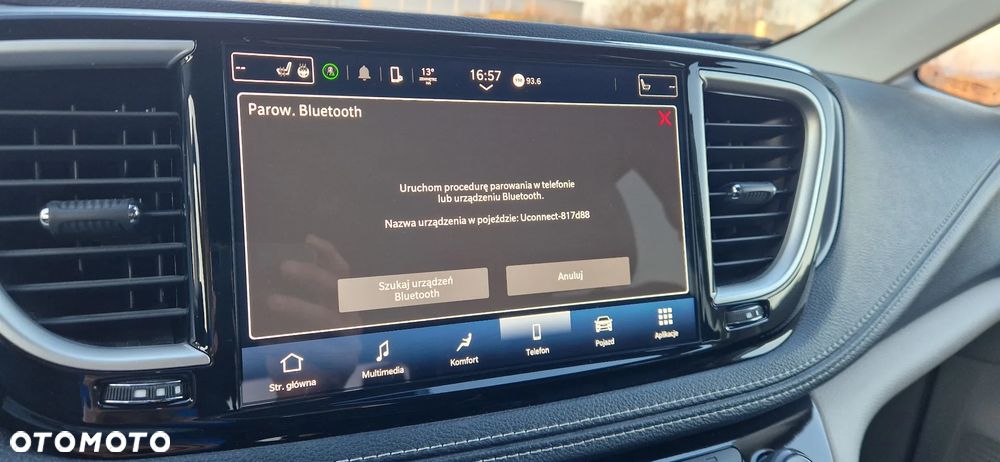 Chrysler Pacifica - 28