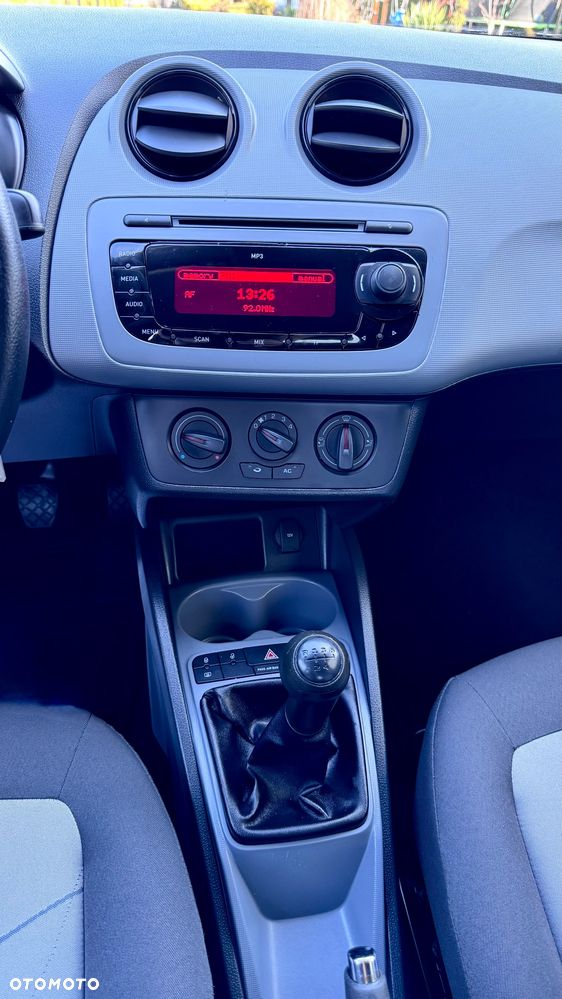 Seat Ibiza 1.4 16V Reference - 27