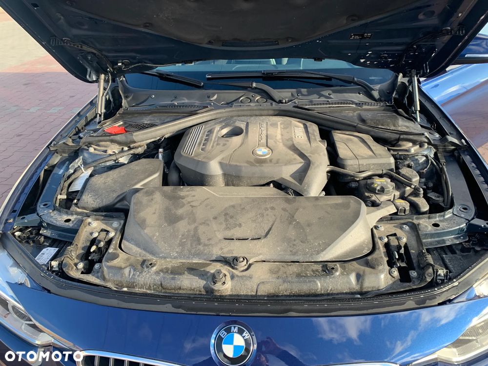 BMW Seria 3 320i xDrive Sport Line - 15