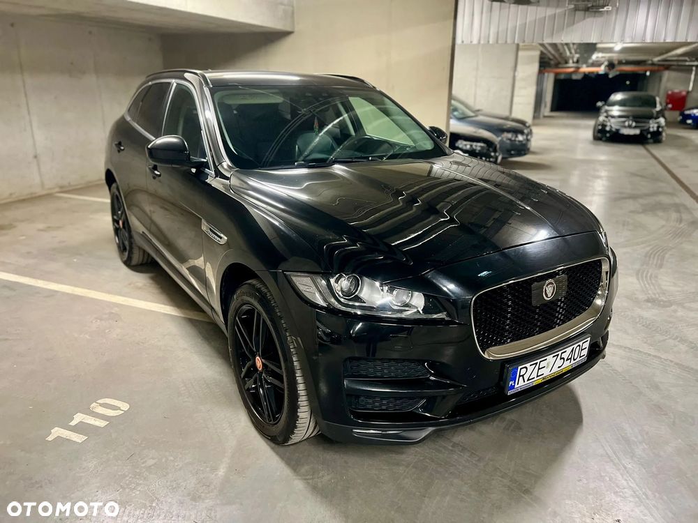 Jaguar F-Pace 2.0 i4D AWD R-Sport - 11