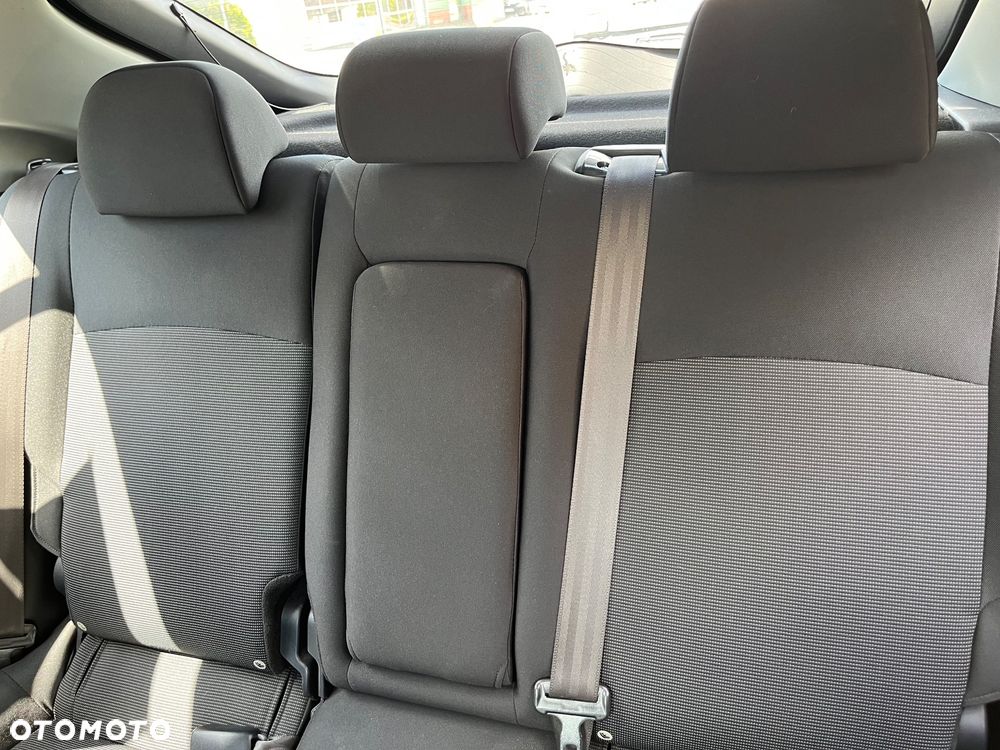 Mitsubishi Lancer 1.8 Intense - 11