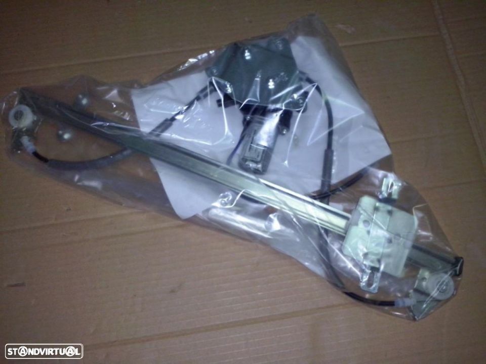 Elevadores Elevador com motor eléctrico Nissan Terrano II (NOVOS) - 2