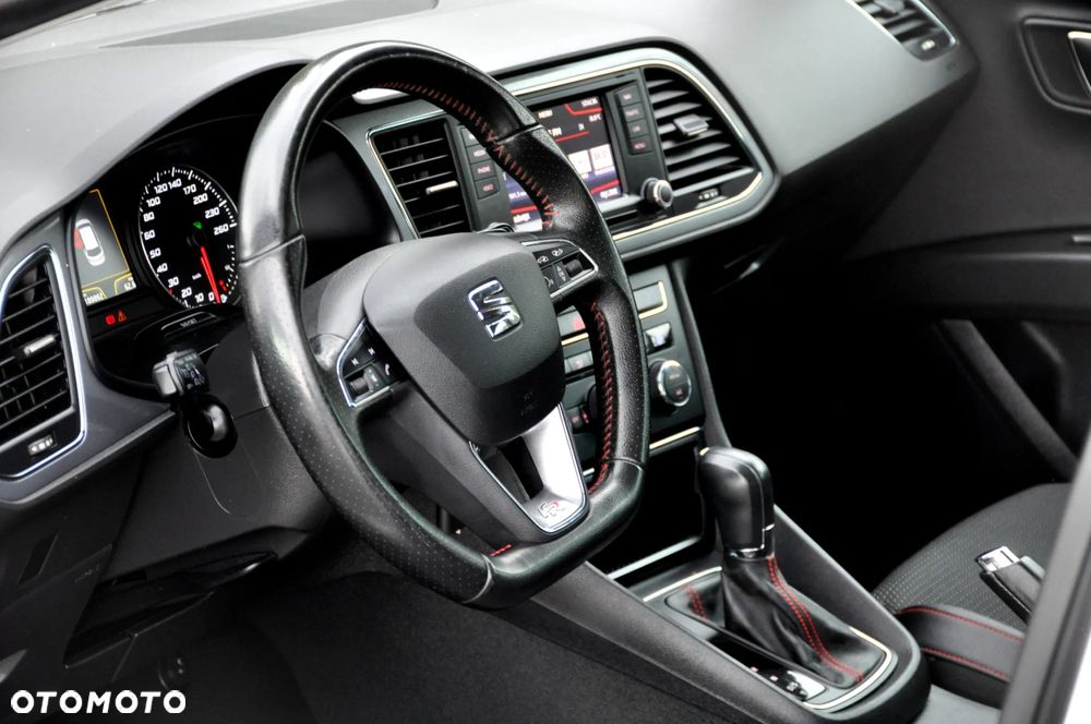 Seat Leon 2.0 TDI DPF DSG FR - 32