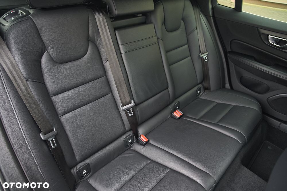 Volvo V60 D3 Geartronic Momentum Pro - 31