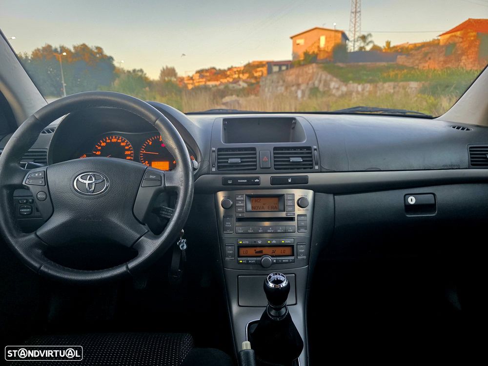 Toyota Avensis SW 2.0 D-4D - 6