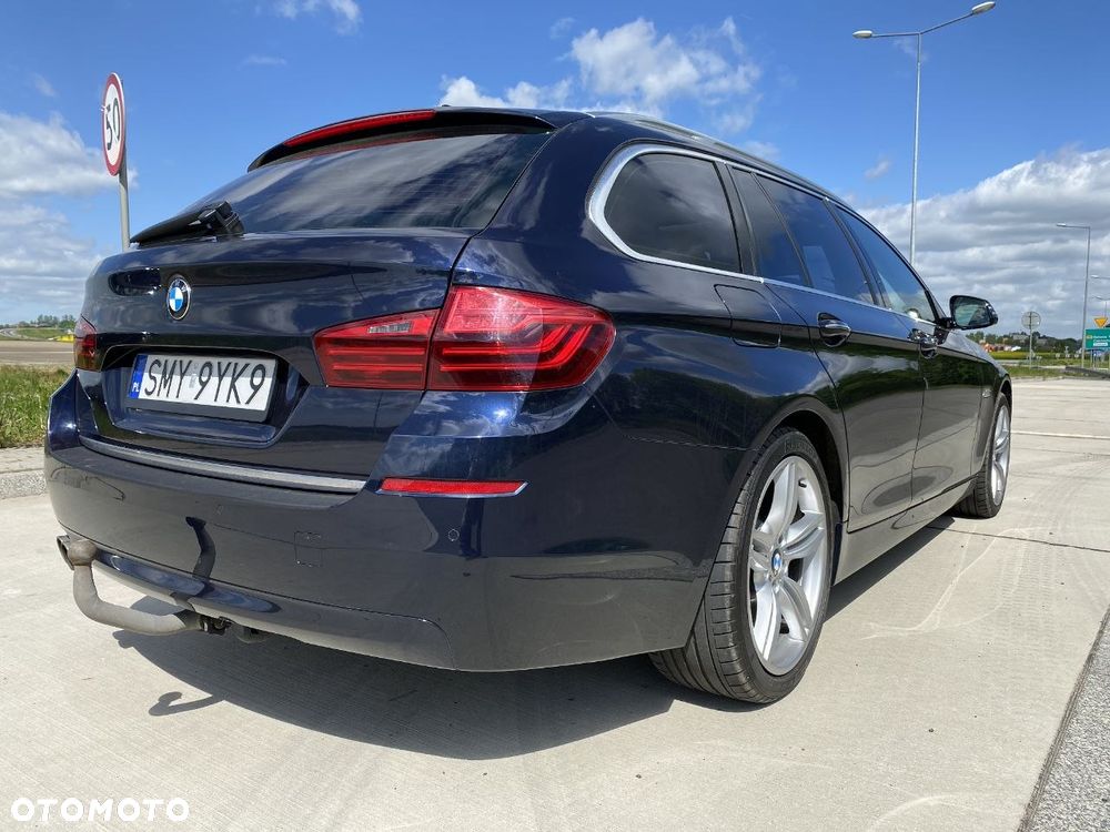 BMW Seria 5 530d xDrive Luxury Line - 7