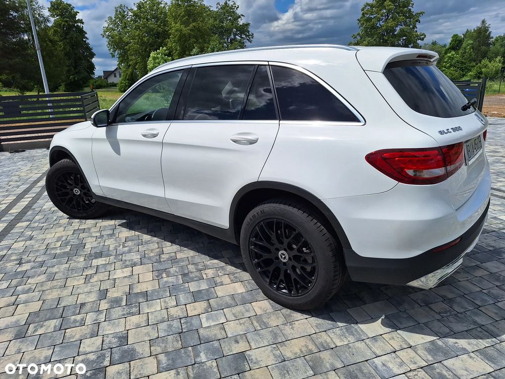 Mercedes-Benz GLC - 4