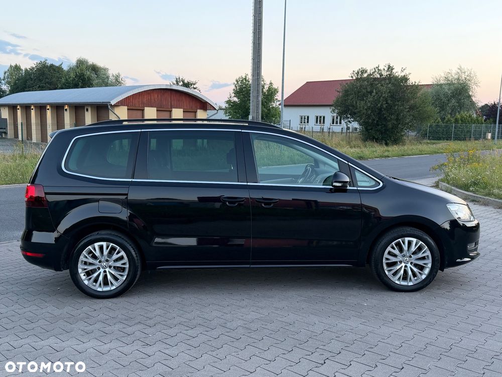 Volkswagen Sharan 2.0 TDI DSG (BlueMotion Technology) Highline - 9