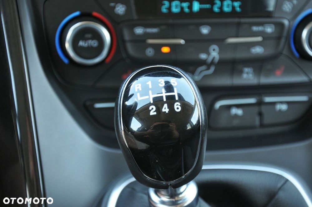 Ford Kuga 2.0 TDCi 4x4 Titanium - 18