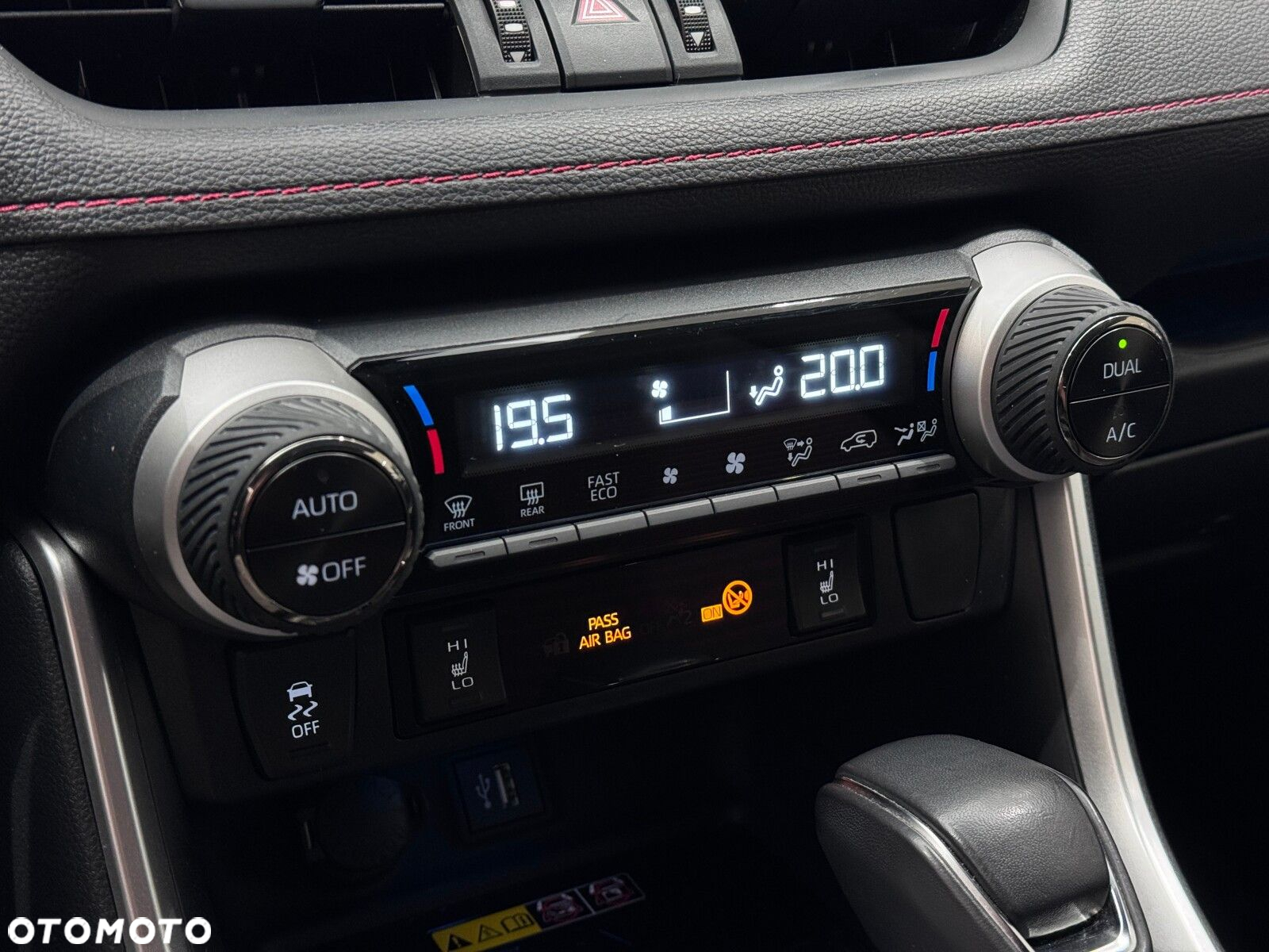 Toyota RAV4 - 28
