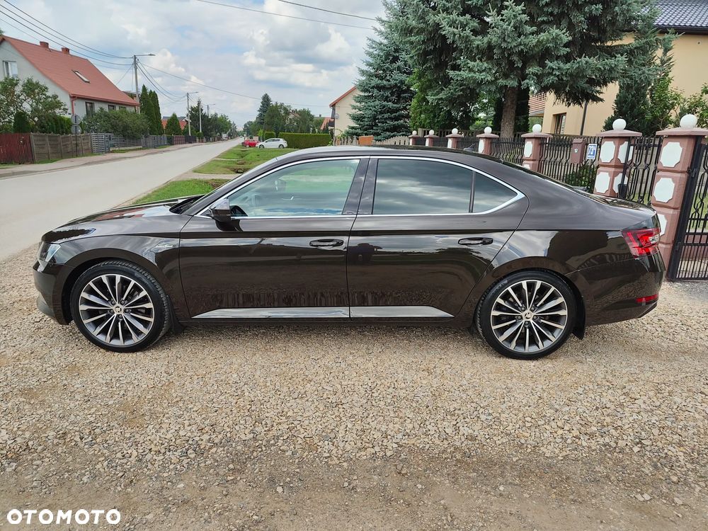 Skoda Superb 2.0 TDI L&K DSG - 2