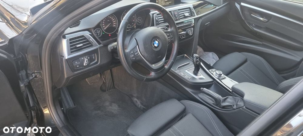 BMW Seria 3 320d xDrive Sport Line - 9
