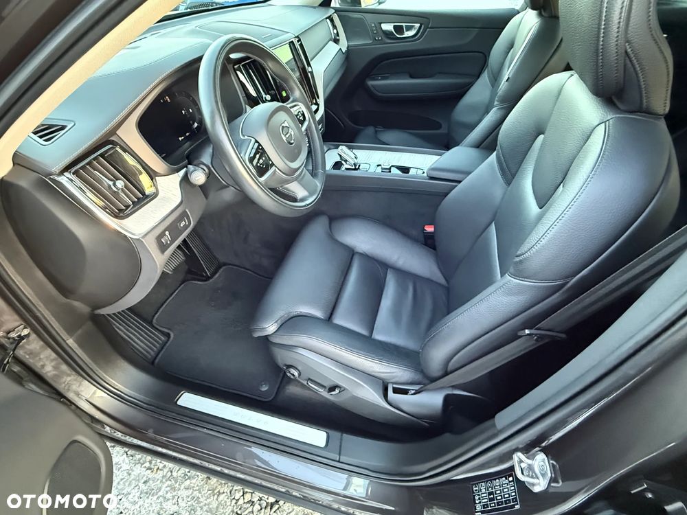 Volvo XC 60 B4 D AWD Geartronic Inscription - 26