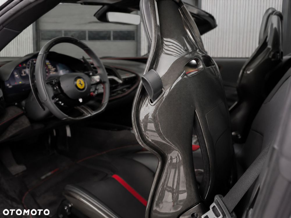 Ferrari SF90 Spider - 9