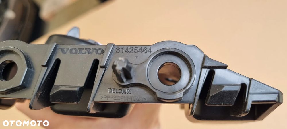 VOLVO V60 II S60 III 2018- Ślizg prawy zderzak przód oryginał - 5