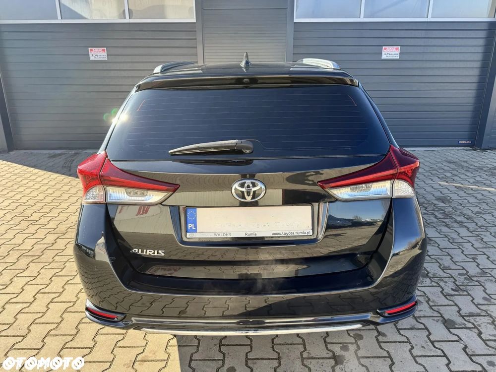 Toyota Auris 1.6 Selection - 4