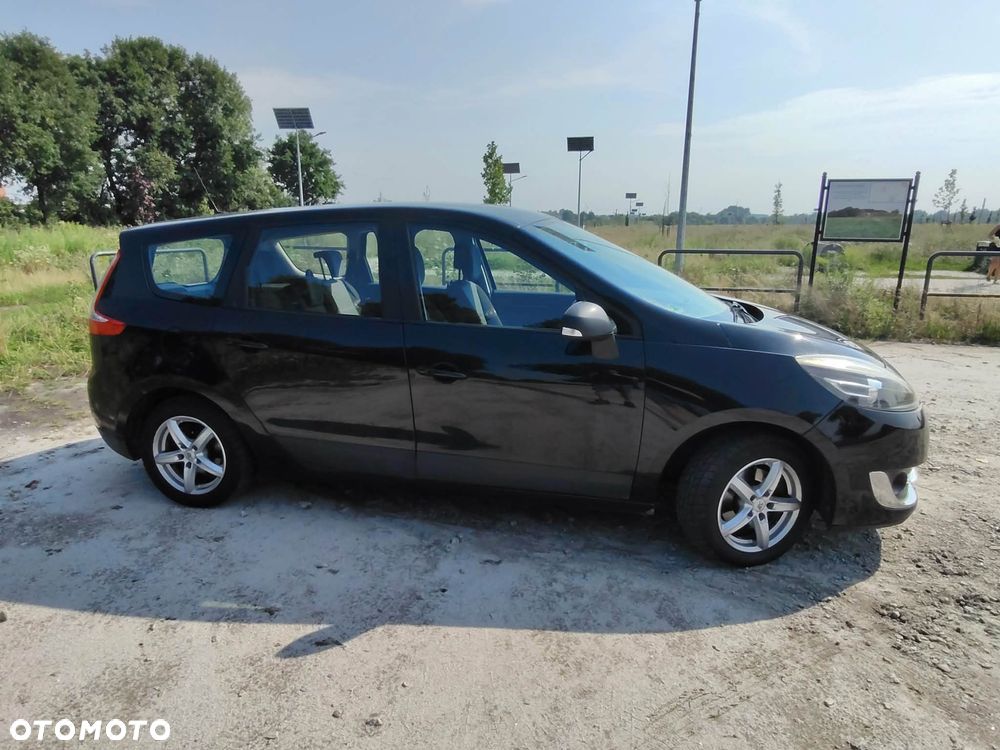 Renault Scenic 1.5 dCi Life EDC - 5