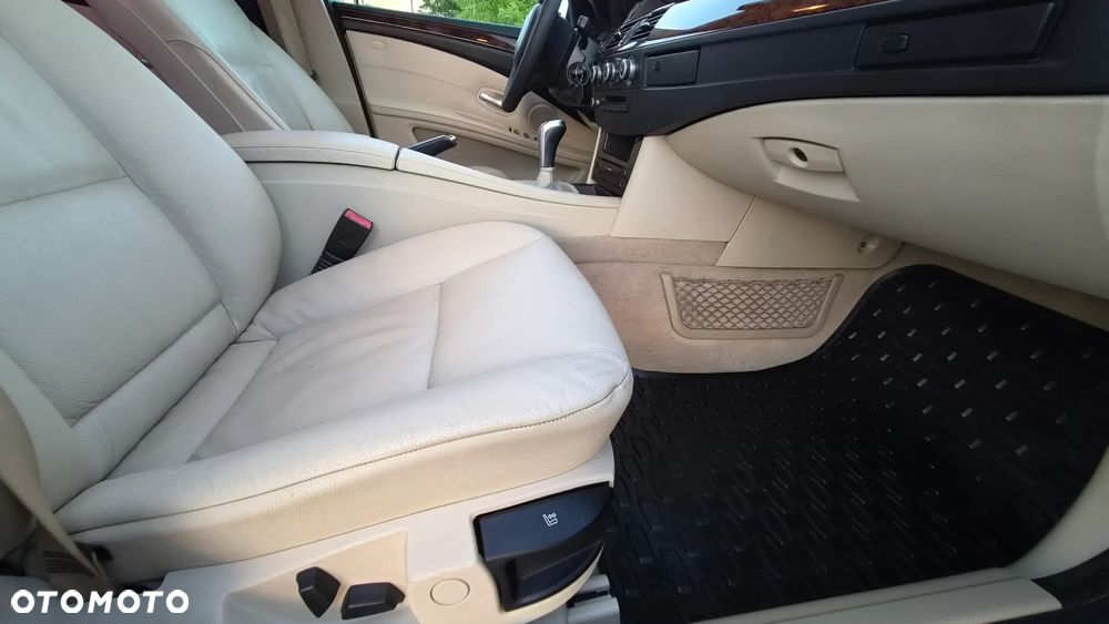 BMW Seria 5 520d Special Edition - 21