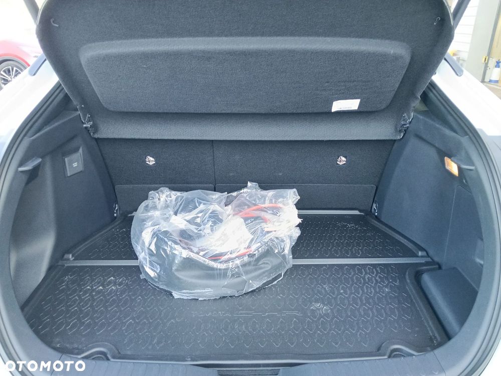 Toyota C-HR - 13
