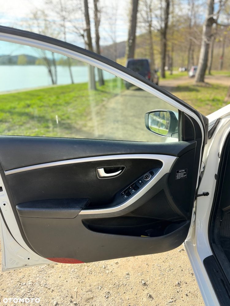 Hyundai i30 1.6 CRDi Comfort - 15